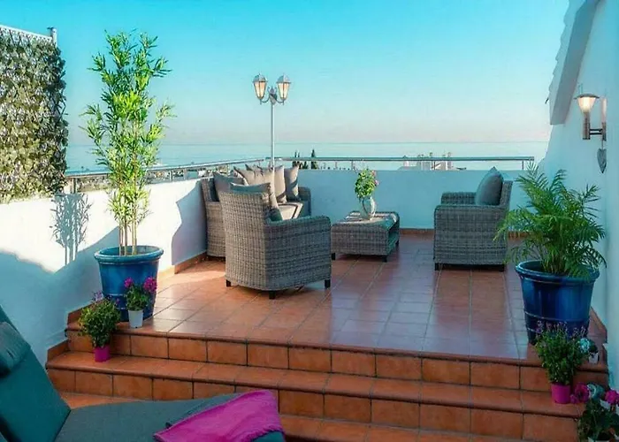 ✰ Luxurious 5 Bedroom Penthouse. Sea Views. Hot Tub. Bbq. Golden Mile Lejlighed Marbella