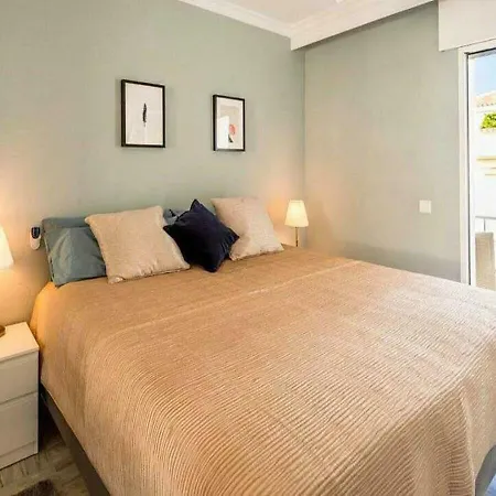 ✰ Luxurious 5 Bedroom Penthouse. Sea Views. Hot Tub. Bbq. Golden Mile * Марбелья
