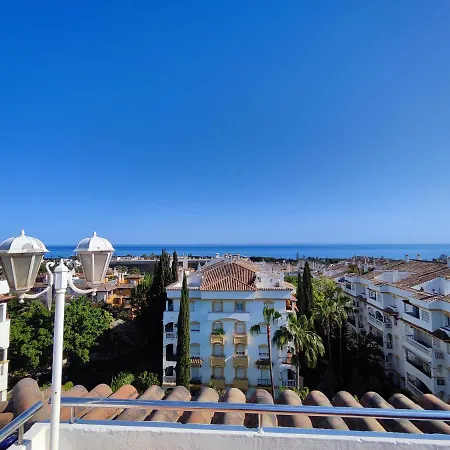 ✰ Luxurious 5 Bedroom Penthouse. Sea Views. Hot Tub. Bbq. Golden Mile