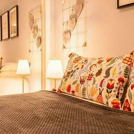 ✰ Luxurious 5 Bedroom Penthouse. Sea Views. Hot Tub. Bbq. Golden Mile *